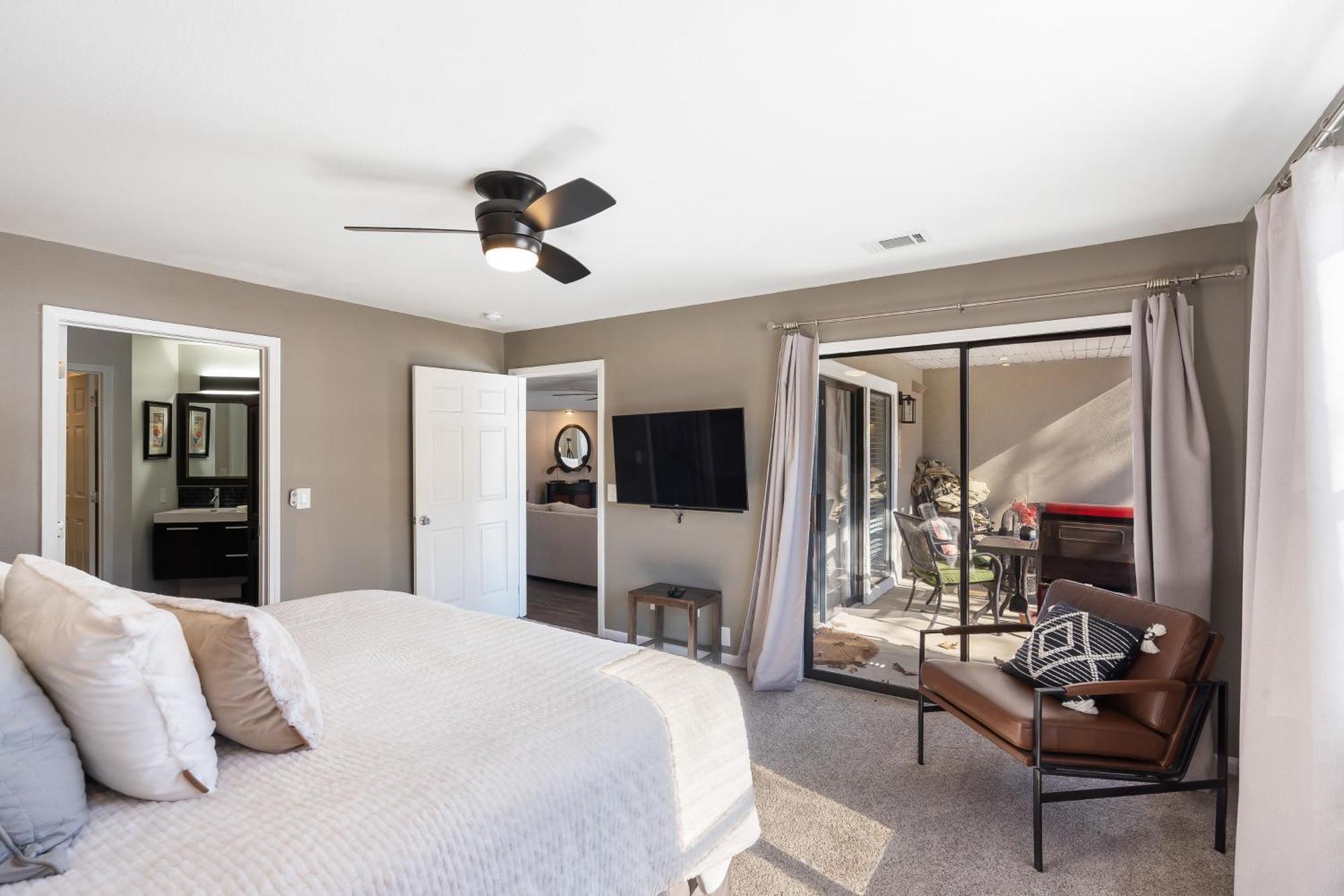 Lavish Branson Escape With Resort And Lake Access Luaran gambar